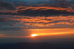 富士山頂からのご来光